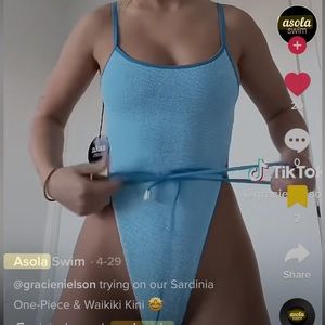 🩵ASOLA SWIM BLUE SARDINIA BACKLESS ONE PIECE BATHING SUIT🩵